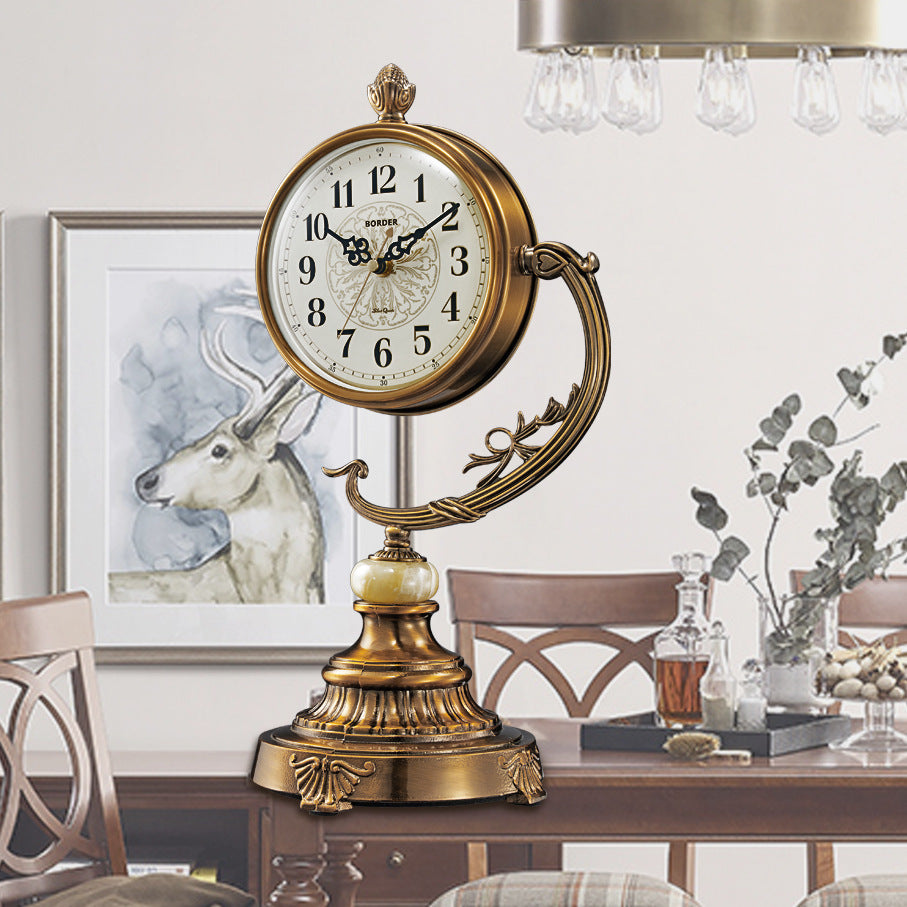 Europäischer Stil Wohnzimmer Schreibtischuhr Kupferbeschichtete große Uhr Ornamente Schreibtisch Schreibtisch Schreibtisch Schreibtisch Sitzuhr